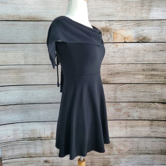 Revolve LPA 265 Black Off the Shoulder Mini Dress Womens Size XSmall - Picture 2 of 9